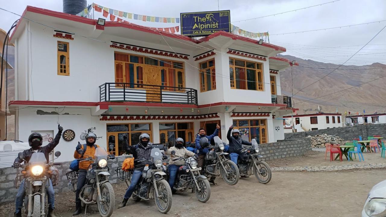 The Alpinist Cafe And Retreat Hotel Kaza Exterior photo