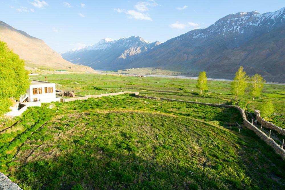The Alpinist Cafe And Retreat Hotel Kaza Exterior photo